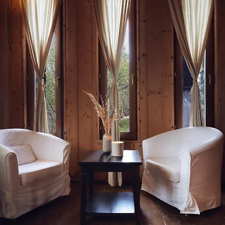 Mountain Nature Retreat Above Villa