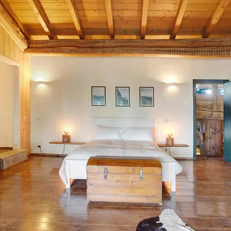 别墅 Ca Bossi Retreat Above 切尔诺比奥