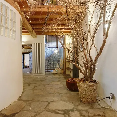 Ca Bossi Retreat Above Villa *