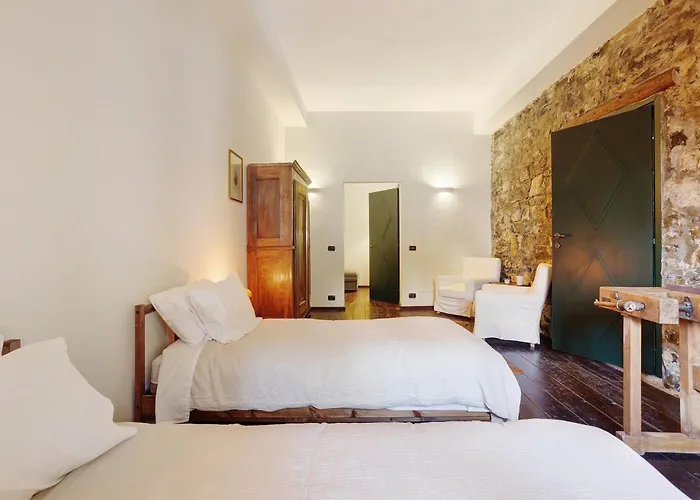 Villa Ca Bossi Retreat Above *