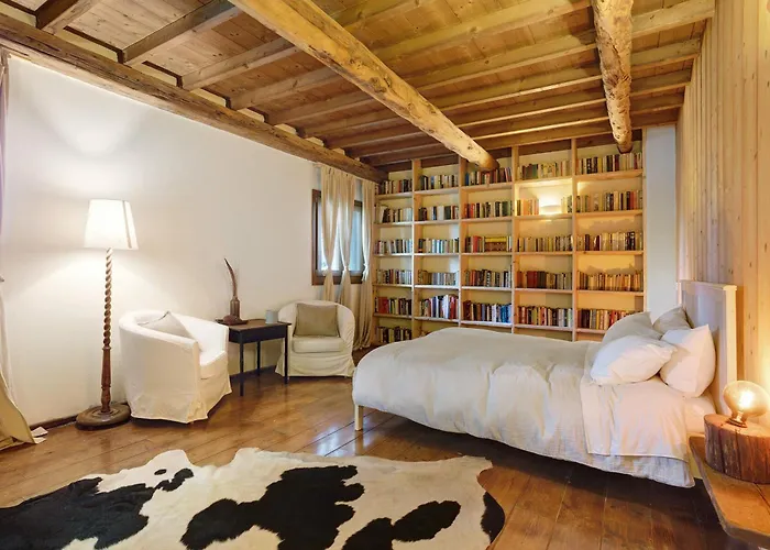 Villa Ca Bossi Retreat Above Cernobbio