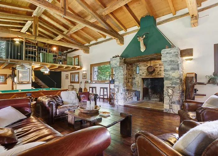 Ca Bossi Retreat Above Villa *