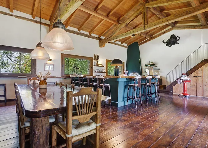 Villa Ca Bossi Retreat Above Cernobbio